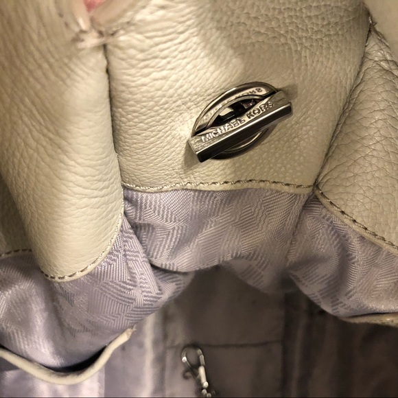 Michael Kors Shoulder Bag - Limited Edition - Picture 8 of 14